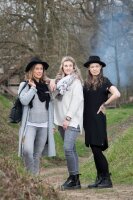 Knit Factory Luna Strickjacke 40/42 Glatt Grau
