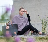 Knit Factory Jazz Poncho capes One Size Glatt Dunkelblau