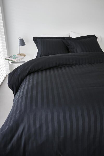 Beddinhouse 100% Cotton, 40x40/173x67 Bettwäsche Shine Black 200X200+2.80X80 200 x 200 cm + 2x 80 x 80 cm 1 Bettbezug, 2 Kissenbezüge Schwarz