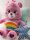 Glücksbärchi Kuscheltier Care Bears Plüsch Plüschfigur XXL 67 cm Teddybär Stofftier Glücksbärchen für Kinder (Hurra Bärchi pink)