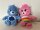 Glücksbärchi Kuscheltier Care Bears Plüsch Plüschfigur Teddybär Stofftier Glücksbärchen für Kinder Geheimnis Bärchi braun Bagclip 14 cm