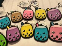 Schlüsselanhänger 6cm Mini Anhänger Geschenk Cartoon Schlüsselanhänger Silikon Schlüsselanhänger für Handyhülle Charme Rucksack Geschenk Bubble Tea blau