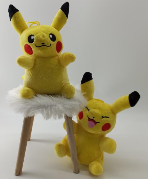 Pokemon Kuscheltier Pokemon Pikachu Pluschtier XXL 19 cm Stofftier An 12 99