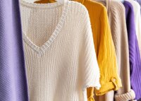 Knit Factory Daisy Strickpullover V-Ausschnitt Grau 36/44